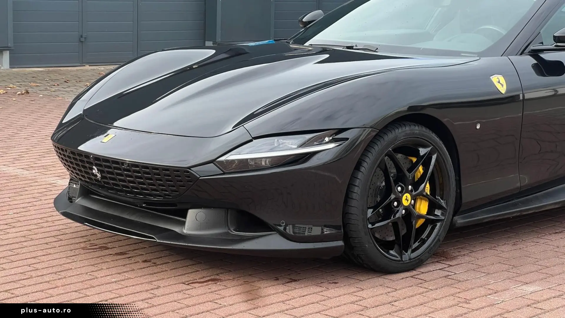 FERRARI Roma 3.9 T V8 DCT