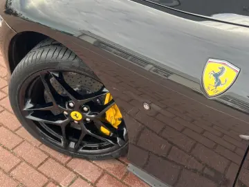 FERRARI Roma 3.9 T V8 DCT