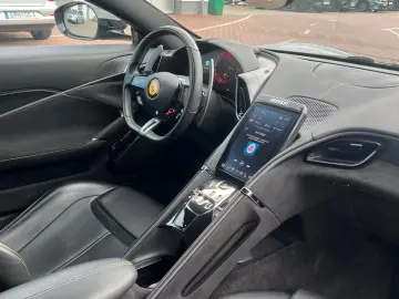 FERRARI Roma 3.9 T V8 DCT