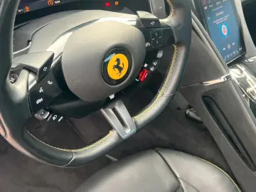 FERRARI Roma 3.9 T V8 DCT