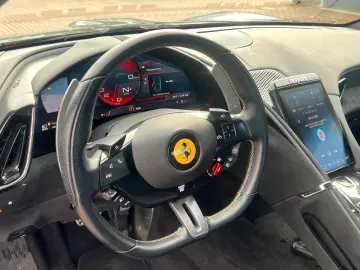 FERRARI Roma 3.9 T V8 DCT