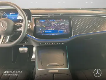 MERCEDES-BENZ E400e 4M AMG Burmester Ventilation 360