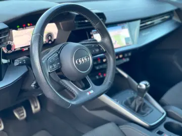 AUDI A3 Limousine 35 TFSI  3x S line Black Paket LED