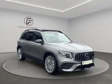MERCEDES-BENZ GLB 35 AMG 4Matic Pano MBEAM Night 360…