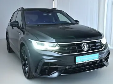 VW Tiguan 2.0 TSI R 4Motion DSG PANO RFK HUD AHK NA