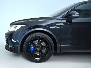 VW Tiguan 2.0 TSI R 4Motion DSG PANO RFK HUD AHK NA
