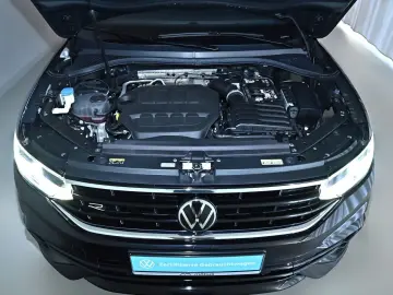 VW Tiguan 2.0 TSI R 4Motion DSG PANO RFK HUD AHK NA