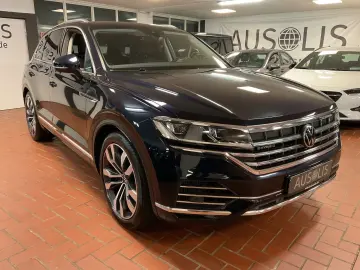VW Touareg 3.0 V6 TSI Elegance Leder AHK Memory