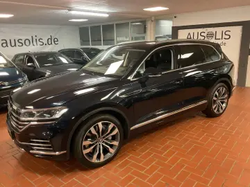 VW Touareg 3.0 V6 TSI Elegance Leder AHK Memory