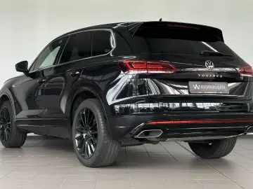 VW Touareg R-Line 4M  HUD  AHK  MASS  DYN  STHZ  21