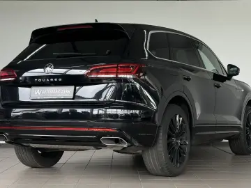 VW Touareg R-Line 4M  HUD  AHK  MASS  DYN  STHZ  21