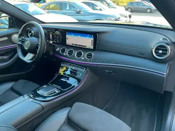 MERCEDES-BENZ E 300de Lim AMG LINE MBUX  BURMESTER 360  PANO