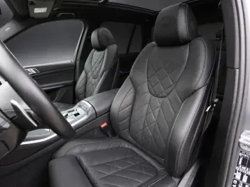 BMW X5 xDrive30d 3x M SPORT LUFT PANO ACC INDIVIDUAL