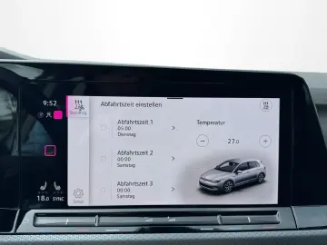 VW Golf VIII 1.5 TSI  ACTIVE   STDHZG LED NAVI HUD