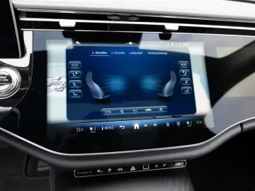 MERCEDES-BENZ E300e 4M SuperScreen Burmester Ventilation 360
