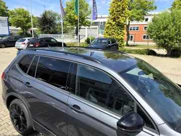VW Tiguan Allspace R-Line 4Motion 7 Sitzer Pano H&K