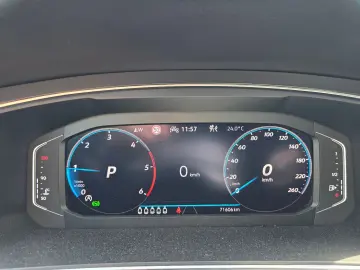 VW Tiguan Allspace R-Line 4Motion 7 Sitzer Pano H&K