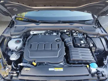 VW Golf VIII GTD 2.0 TDI DSG BLACKSTYLE ACC NAV