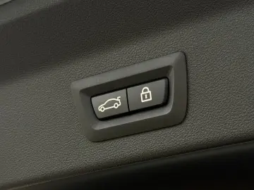 BMW X3 M40i PANO HuD H K MEM 360  LASER