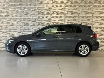 VW GOLF VIII 1.5 TSI LIFE SHZ LED  AMBIENTE NAVI