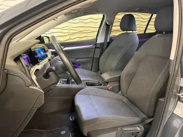VW GOLF VIII 1.5 TSI LIFE SHZ LED  AMBIENTE NAVI