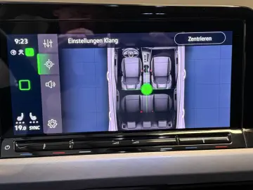 VW GOLF VIII 1.5 TSI LIFE SHZ LED  AMBIENTE NAVI