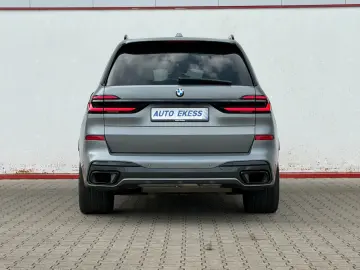 BMW X7 xDrive 40d M Sport SoftClose ACC HuD FROZEN