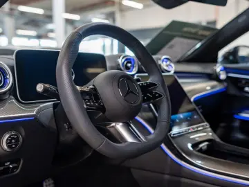 MERCEDES-BENZ CLE 300 e AMG Sport Premium NIGHT PANO HUD LED