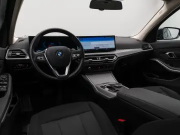 BMW 318i GeschwindigReg DAB PDC Cockpit  Widscreen