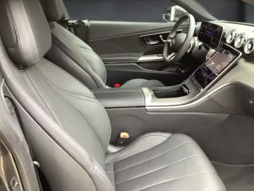 MERCEDES-BENZ CLE 300 e COUPÉ AMG KAM LED PANO AHK
