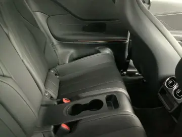 MERCEDES-BENZ CLE 300 e COUPÉ AMG KAM LED PANO AHK