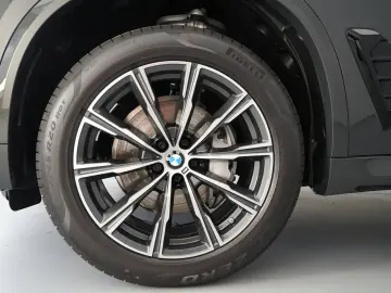 BMW X5 xDrive 30d (M-Sport AHK HUD H K ACC STHZ)