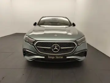 MERCEDES-BENZ E 300de 4M AMG AirM SuperScreen Burmester
