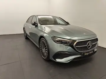 MERCEDES-BENZ E 300de 4M AMG AirM SuperScreen Burmester