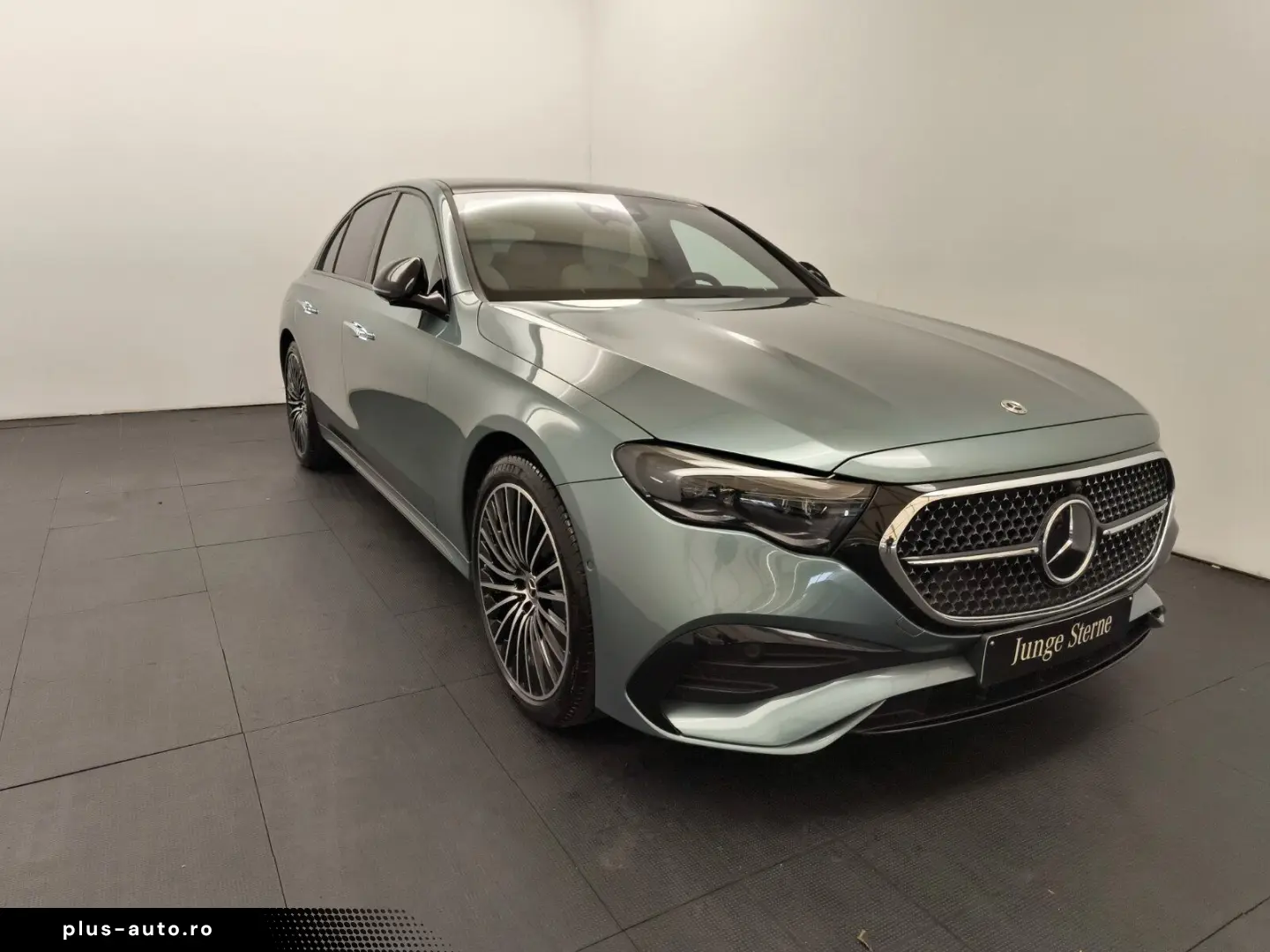 MERCEDES-BENZ E-Class 2024 — imagine 4