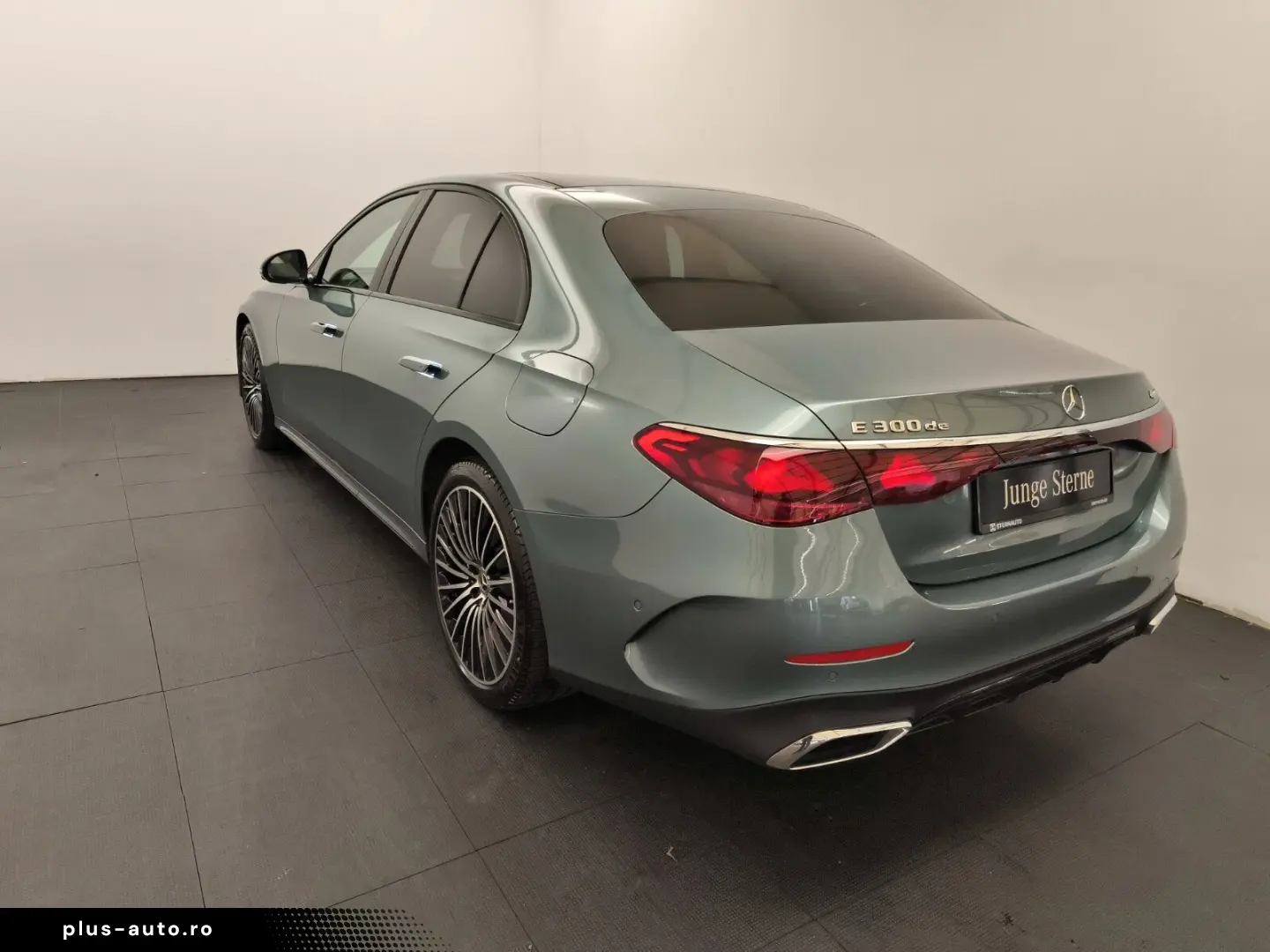 MERCEDES-BENZ E-Class 2024 — imagine 8