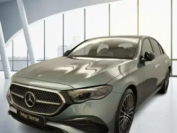 MERCEDES-BENZ E 300de 4M AMG AirM SuperScreen Burmester