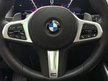BMW X5 30d xD M Sport FROZEN 7-Sitz Pano-SKY Massage