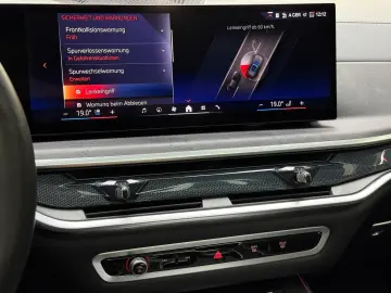 BMW X5 30d xD M Sport FROZEN 7-Sitz Pano-SKY Massage