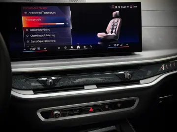 BMW X5 30d xD M Sport FROZEN 7-Sitz Pano-SKY Massage