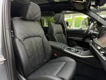 BMW X5 30d xD M Sport FROZEN 7-Sitz Pano-SKY Massage