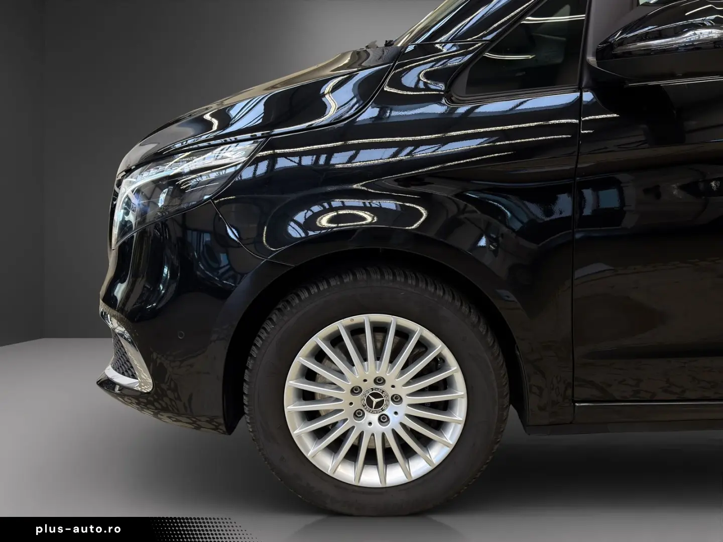 MERCEDES-BENZ V-Class 2023 — imagine 4