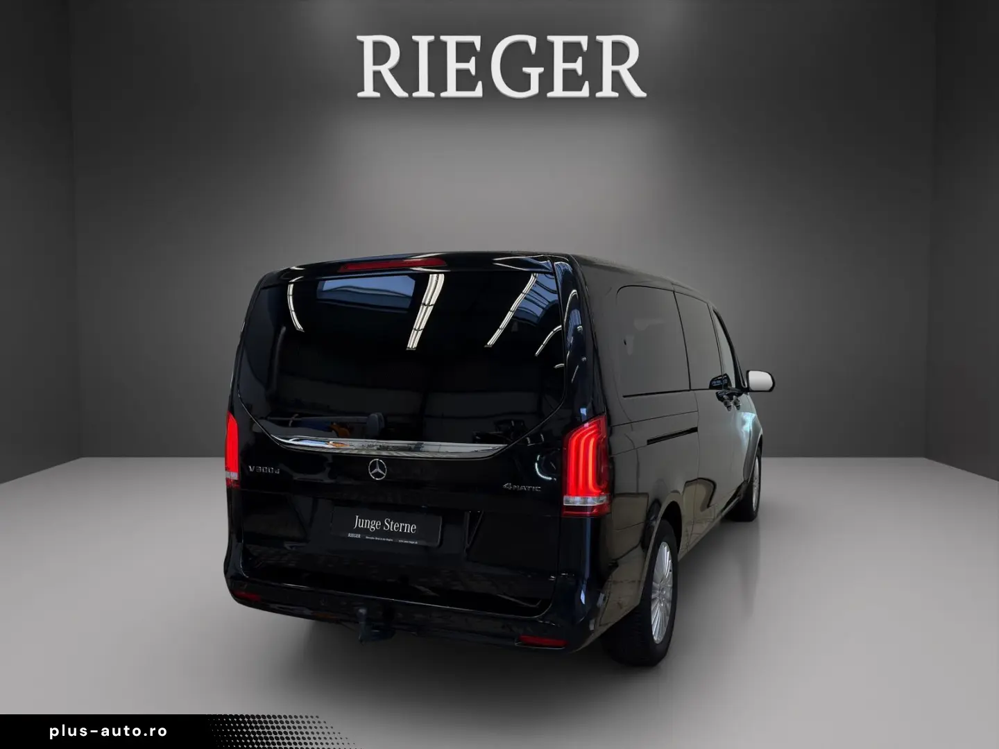 MERCEDES-BENZ V-Class 2023 — imagine 13