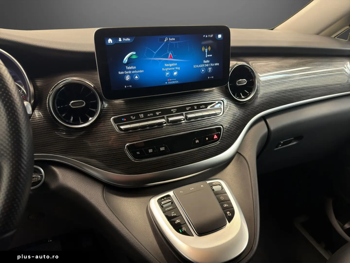 MERCEDES-BENZ V-Class 2023 — imagine 17