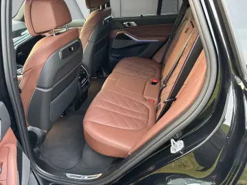 BMW X5 xDrive30d M Sport Luft 22 Pano AHK H&K 360