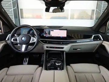 BMW X5 50e xDrive   Individual - Pano - AHK