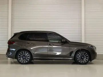 BMW X5 50e xDrive   Individual - Pano - AHK