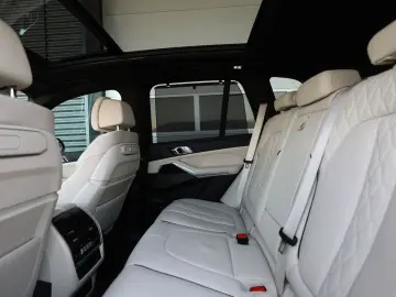 BMW X5 50e xDrive   Individual - Pano - AHK