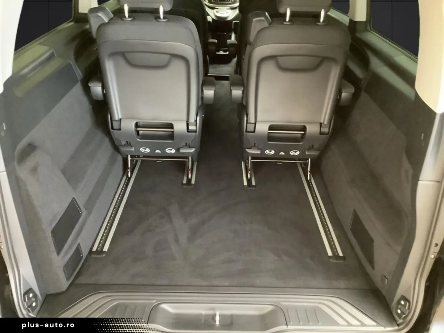 MERCEDES-BENZ V-Class 2024 — imagine 15