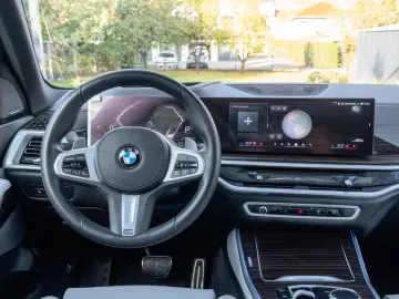 BMW X5 40d M SPORT.LUFTF.SOFTC.PANO.4ZONEN.360 .2St